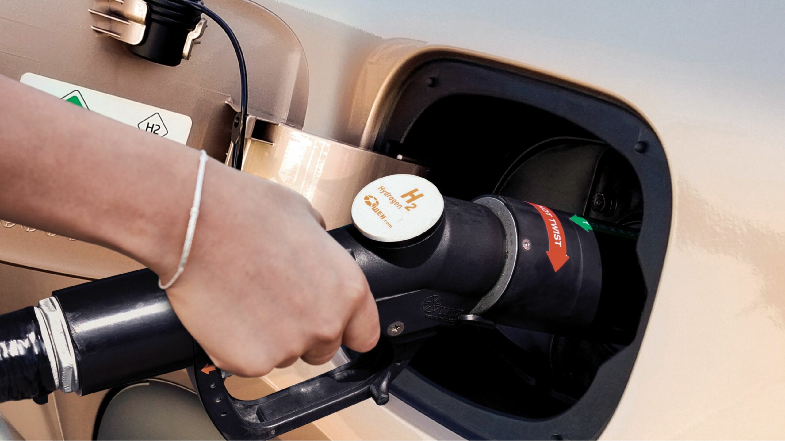 Hydrogen_fueling_16x9